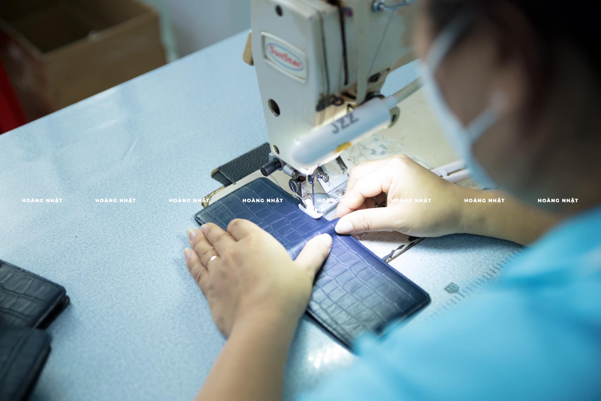 Nhận Sản Xuất Ví Da Chất Lượng Cao - Giá Thành Tốt